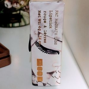 Pat McGrath Luxitrance "Realness"